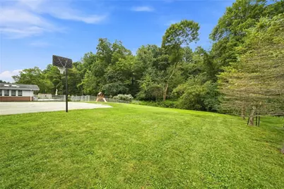614 Stamford Drive, Hempfield Township, PA 15601 - Photo 29