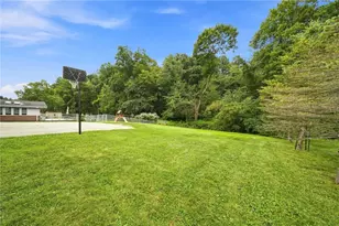 614 Stamford Dr, Hempfield Township, PA 15601 - Photo 29