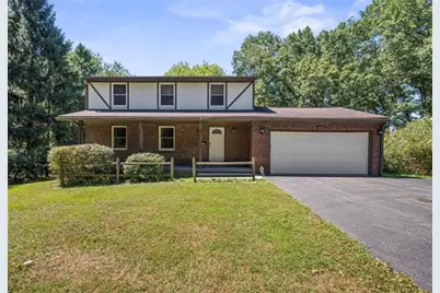 450 Greenwood Dr, Hermitage, PA 16148 - Photo 1