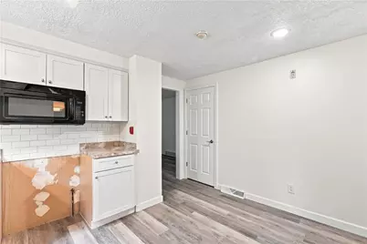 450 Greenwood Dr, Hermitage, PA 16148 - Photo 7