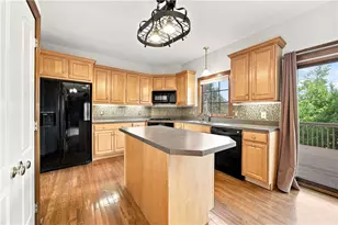 146 Williams Dr, Robinson Twp, PA 15108 - Photo 19