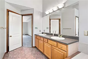 146 Williams Dr, Robinson Twp, PA 15108 - Photo 21