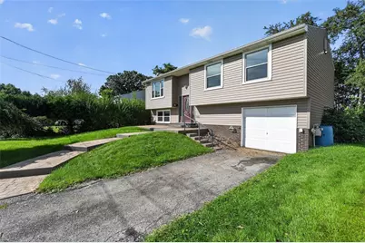 768 Illini Dr, Monroeville, PA 15146 - Photo 3