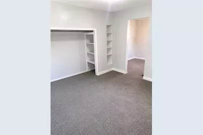 906 Broadway Ave, Stowe Township, PA 15136 - Photo 11