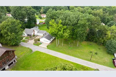466 Grove St, Hermitage, PA 16148 - Photo 5