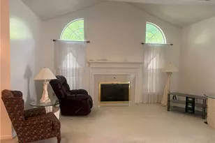 77 Stone Ridge Blvd, Hermitage, PA 16148 - Photo 5
