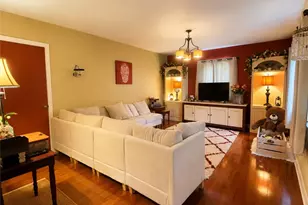 2002 Kansas Ave, White Oak, PA 15131 - Photo 9
