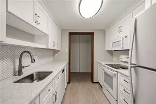 5600 Munhall Rd, Pittsburgh, PA 15217 - Photo 3