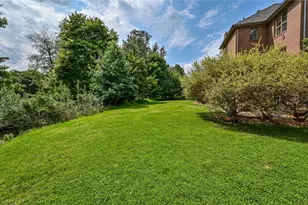 3166 Canterbury Dr, Hampton, PA 15101 - Photo 41