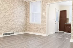 906 1/2 Broadway Ave, Stowe Township, PA 15136 - Photo 3