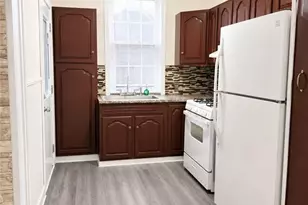 906 1/2 Broadway Ave, Stowe Township, PA 15136 - Photo 5