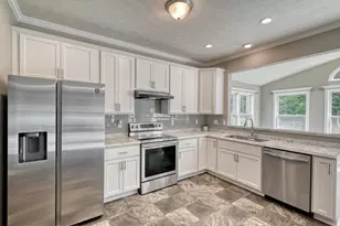 513 Royal Ct, North Fayette, PA 15057 - Photo 11