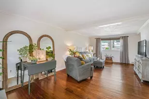 32 Carlsbad Rd, Pittsburgh, PA 15239 - Photo 7