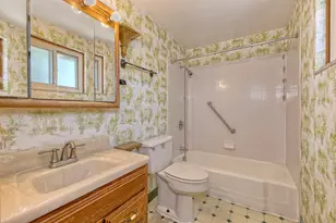 2040 Thomas Dr, North Huntingdon, PA 15642 - Photo 15