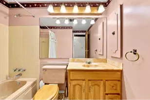 518 Cleveland Dr, Lower Burrell, PA 15068 - Photo 11