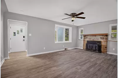 217 Curry Hollow Rd, West Mifflin, PA 15122 - Photo 3
