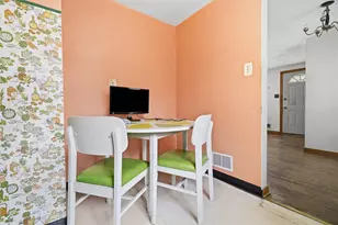 908 E Smithfield St, Elizabeth Twp/Boro, PA 15135 - Photo 13