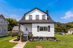 425 Peterson St, McKeesport, PA 15132 - Photo 1