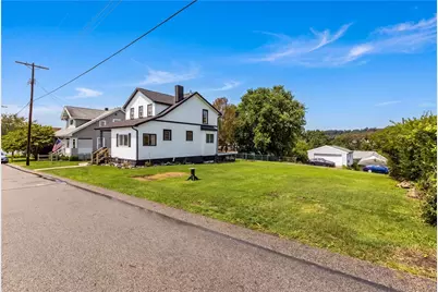 425 Peterson St, McKeesport, PA 15132 - Photo 3