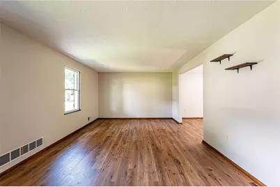 634 Stamford Dr, Hempfield Township, PA 15601 - Photo 13