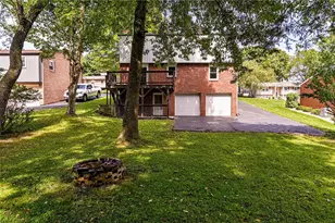 634 Stamford Dr, Hempfield Township, PA 15601 - Photo 5