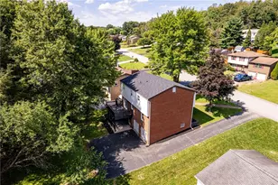 634 Stamford Dr, Hempfield Township, PA 15601 - Photo 5
