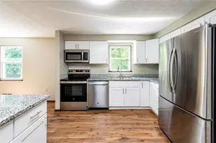 634 Stamford Dr, Hempfield Township, PA 15601 - Photo 19