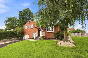 1729 Beryl Dr, Pittsburgh, PA 15227 - Photo 5