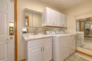 501 Kristi Dr, Hempfield Township, PA 15601 - Photo 23