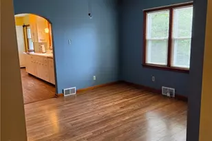 42 S Crescent Ave, Hermitage, PA 16148 - Photo 9
