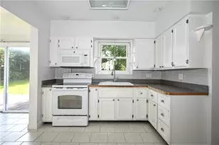 910 Elmwood St, Port Vue, PA 15133 - Photo 15