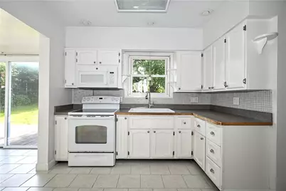 910 Elmwood St, Port Vue, PA 15133 - Photo 15
