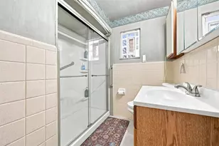 705 Broadway Ave, Stowe Township, PA 15136 - Photo 11