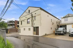 705 Broadway Ave, Stowe Township, PA 15136 - Photo 3