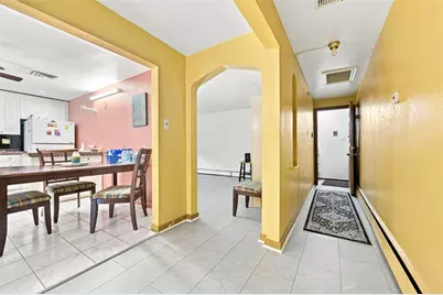 705 Broadway Ave, Stowe Township, PA 15136 - Photo 5