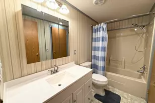 1565 Lee Ln, Grove City Boro, PA 16127 - Photo 7