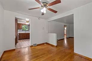 1818 Oakhurst St, Pittsburgh, PA 15210 - Photo 5