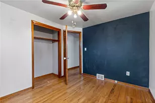 1818 Oakhurst St, Pittsburgh, PA 15210 - Photo 13