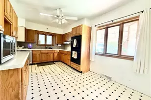 320 N Cascade St, New Castle, PA 16101 - Photo 7