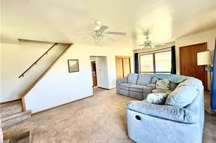 320 N Cascade St, New Castle, PA 16101 - Photo 3