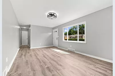 6 S Spring St, Etna, PA 15223 - Photo 5