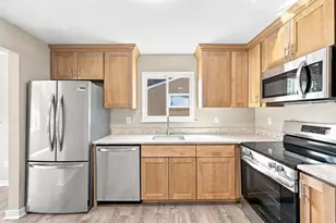 6 S Spring St, Etna, PA 15223 - Photo 9