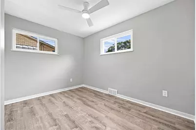 6 S Spring St, Etna, PA 15223 - Photo 15