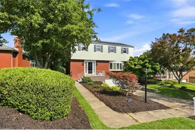 139 Maryland Dr, Scott Township, PA 15106 - Photo 3