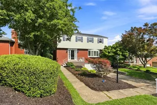 139 Maryland Dr, Scott Township, PA 15106 - Photo 3