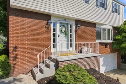 139 Maryland Dr, Scott Township, PA 15106 - Photo 5