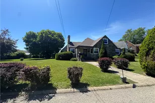 936 Gary Ave, Clairton, PA 15025 - Photo 1