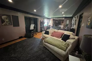 936 Gary Ave, Clairton, PA 15025 - Photo 3