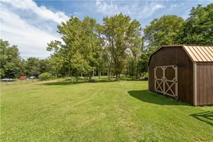 1752 S Eighty Eight Rd, Greensboro, PA 15338 - Photo 33