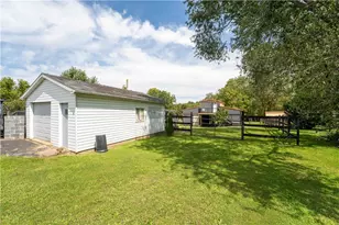 1752 S Eighty Eight Rd, Greensboro, PA 15338 - Photo 29
